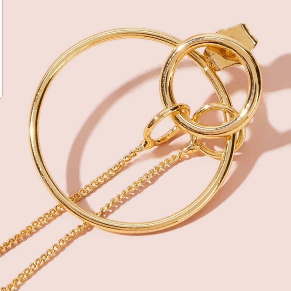 *Mila* Double hoop and Chain Earring - Picture 3 of 4